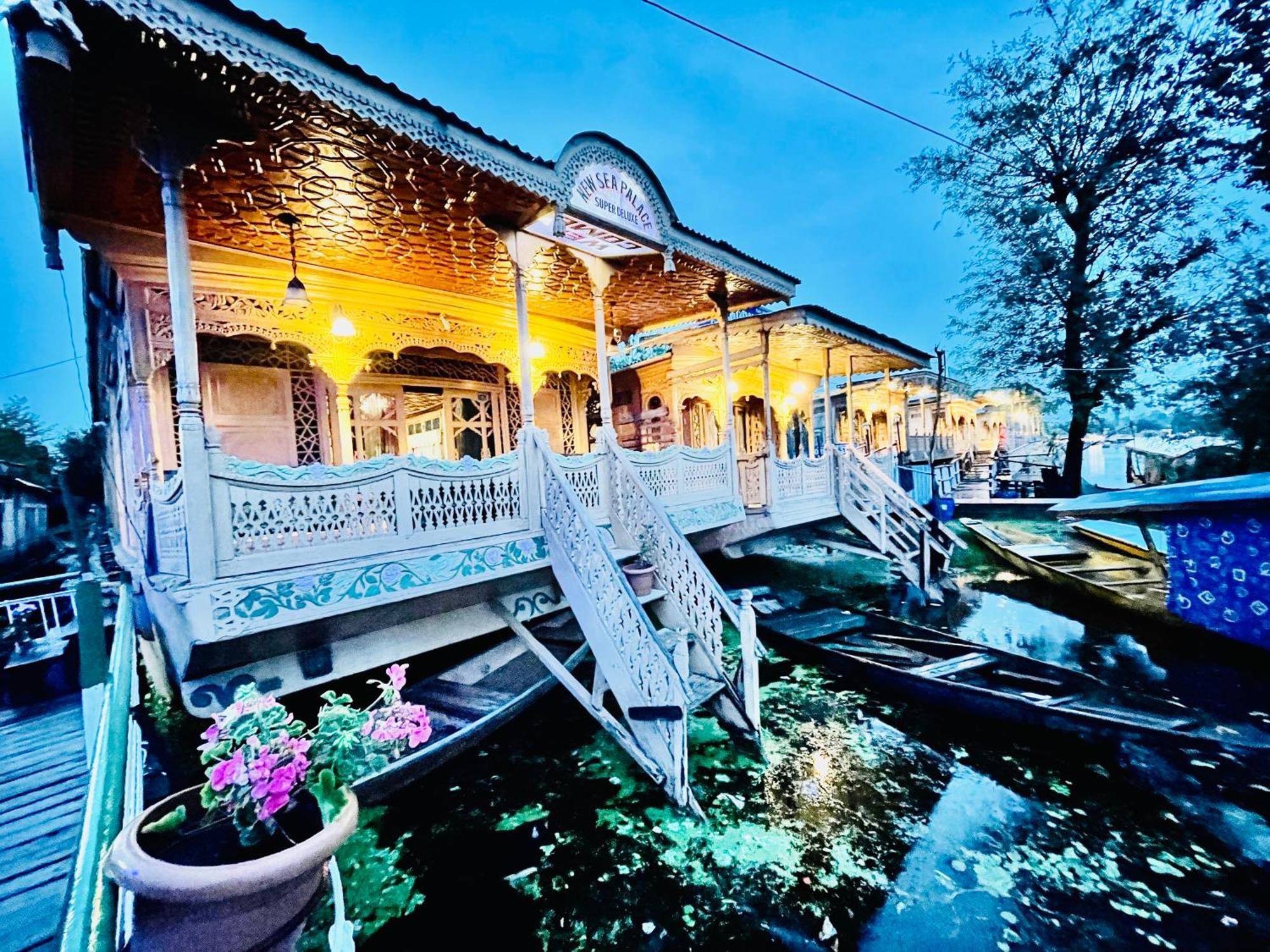 New Sea Palace Houseboats Srīnagar المظهر الخارجي الصورة