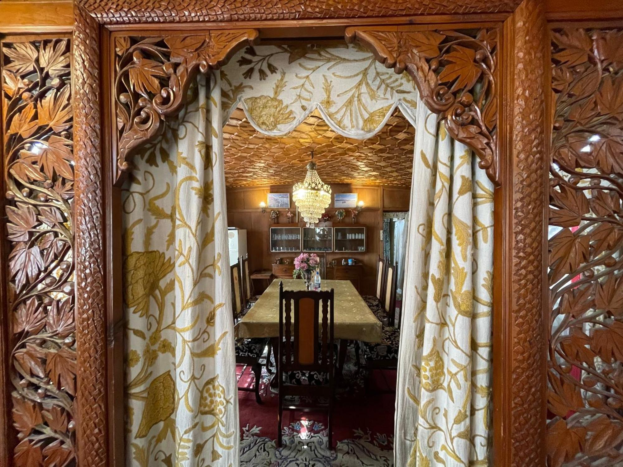 New Sea Palace Houseboats Srīnagar المظهر الخارجي الصورة